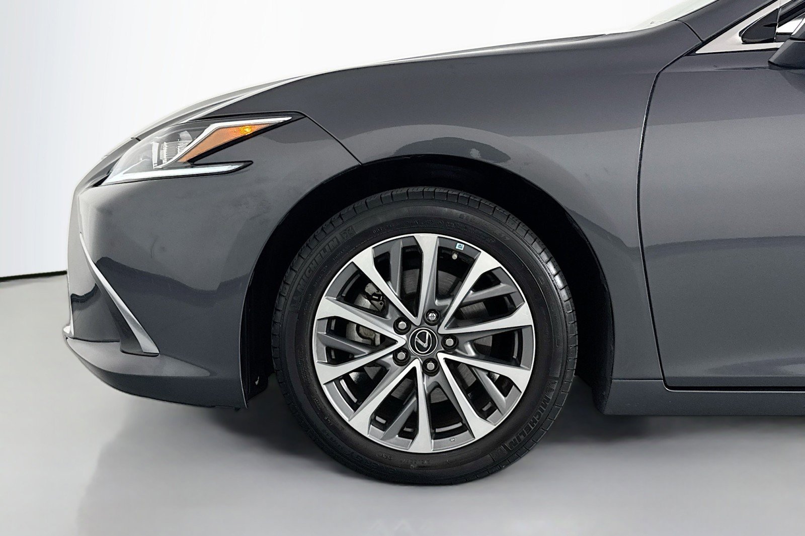 Used 2023 Lexus ES 350 image 9