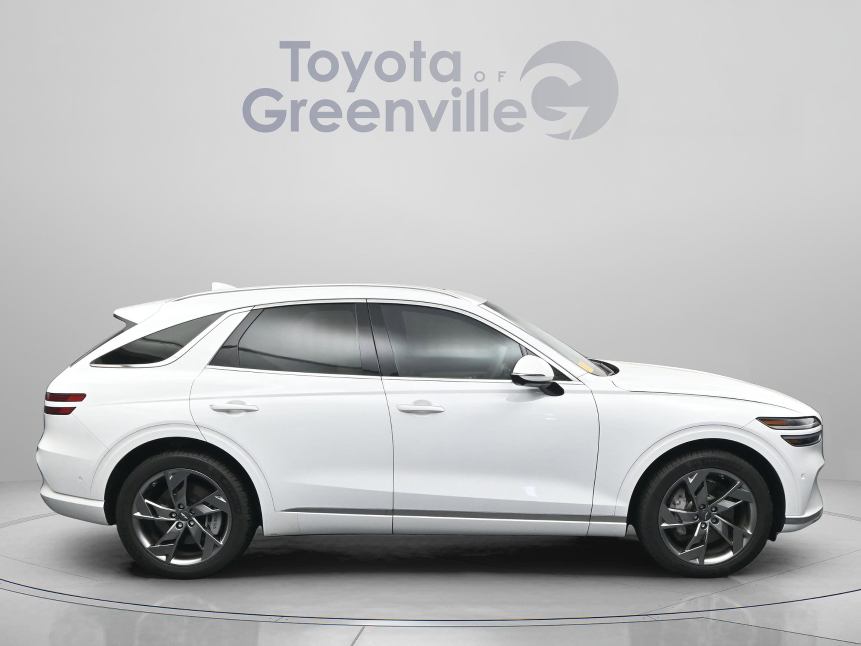 Used 2025 Genesis Electrified GV70 Advanced image 16