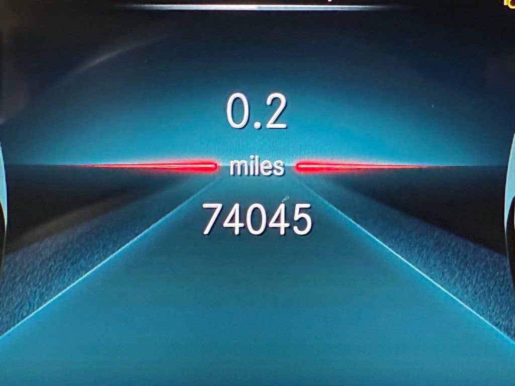 Used 2022 Mercedes-Benz GLS 450 4MATIC image 23