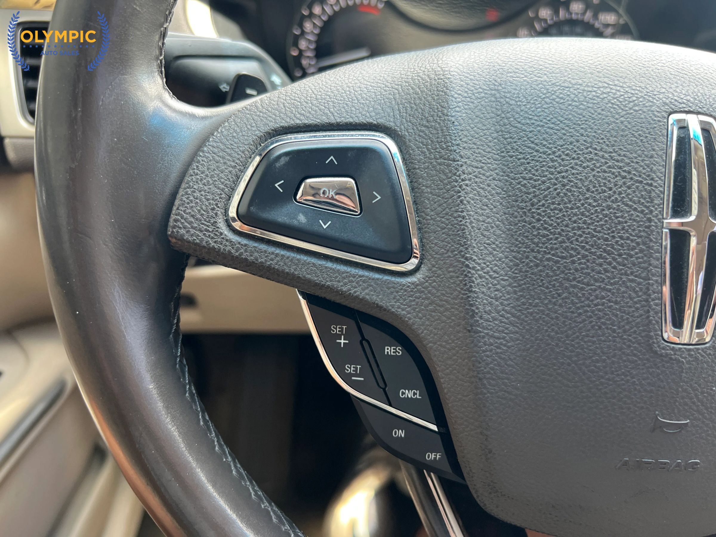 Used 2016 Lincoln MKZ w/ Equipment Group 200A Select FWD image 24