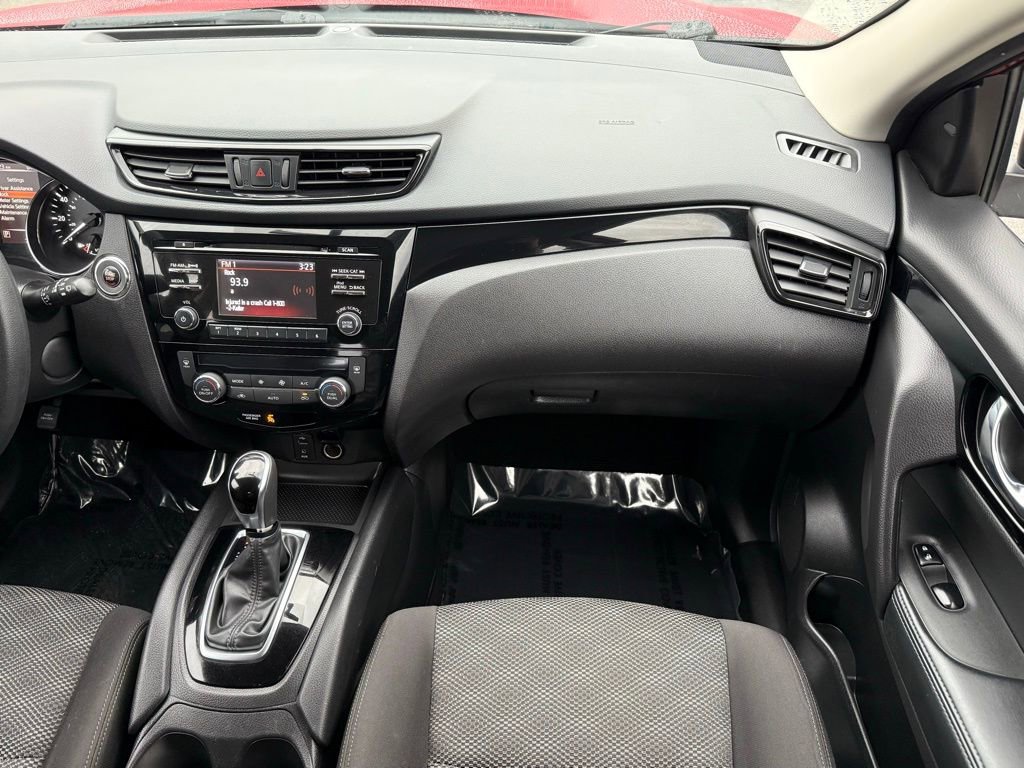 Used 2018 Nissan Rogue Sport SV FWD image 29