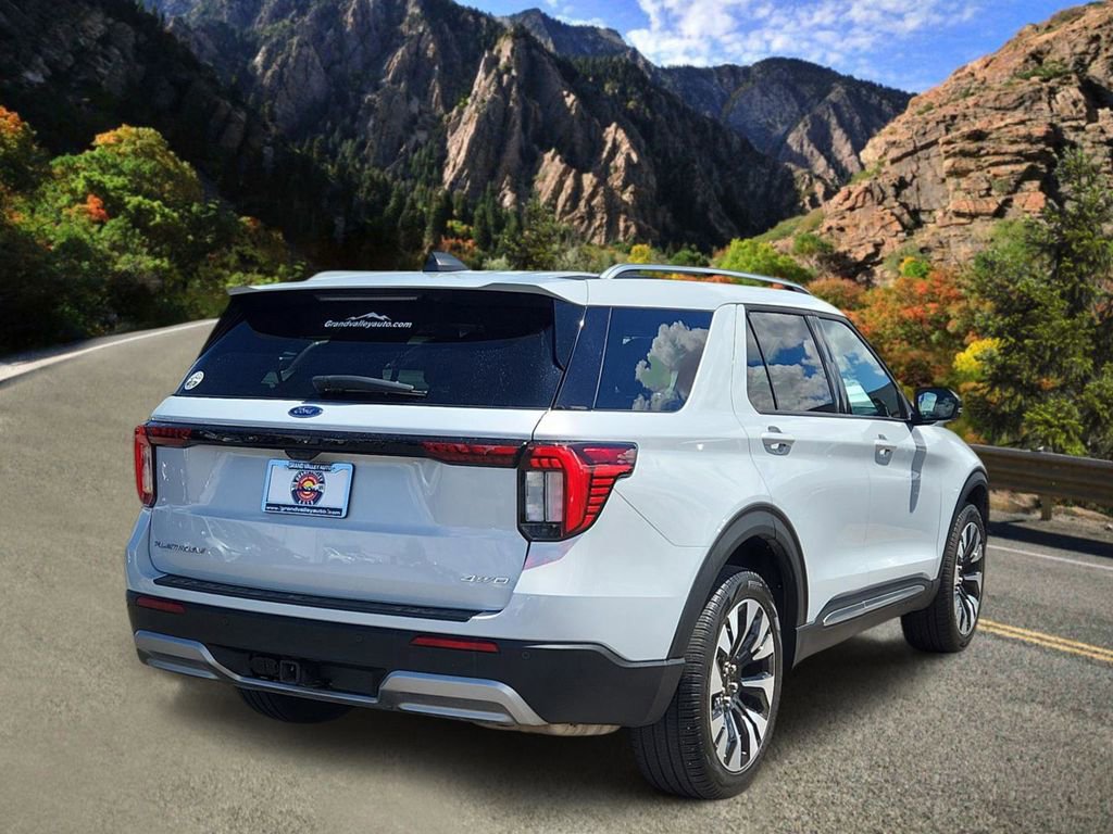 Used 2025 Ford Explorer Platinum w/ LUX Leather Package AWD/4WD image 3