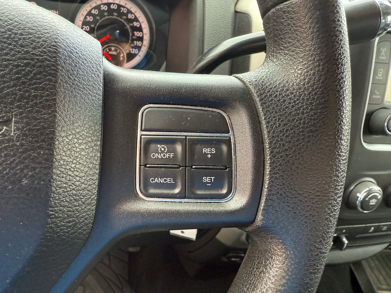 Used 2018 RAM 2500 SLT image 13