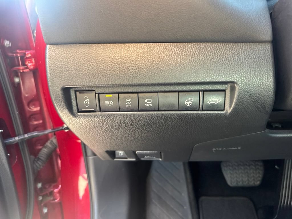 Used 2023 Toyota Venza Limited AWD/4WD image 20