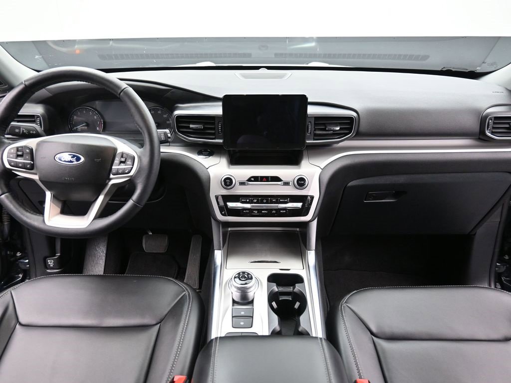 Certified 2023 Ford Explorer XLT w/ Equipment Group 202A image 14