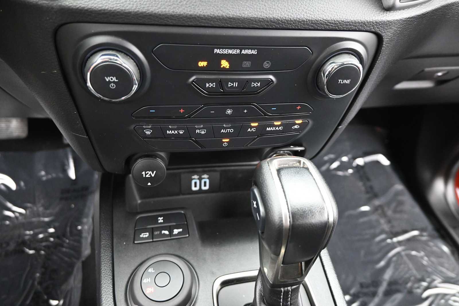 Used 2023 Ford Ranger XLT w/ Equipment Group 301A Mid AWD/4WD image 20