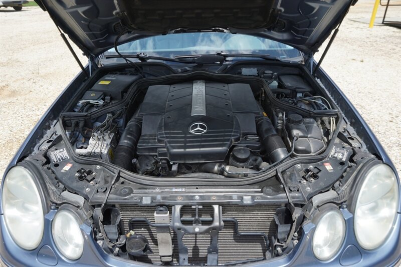 Used 2004 Mercedes-Benz E 500 4MATIC Sedan image 31