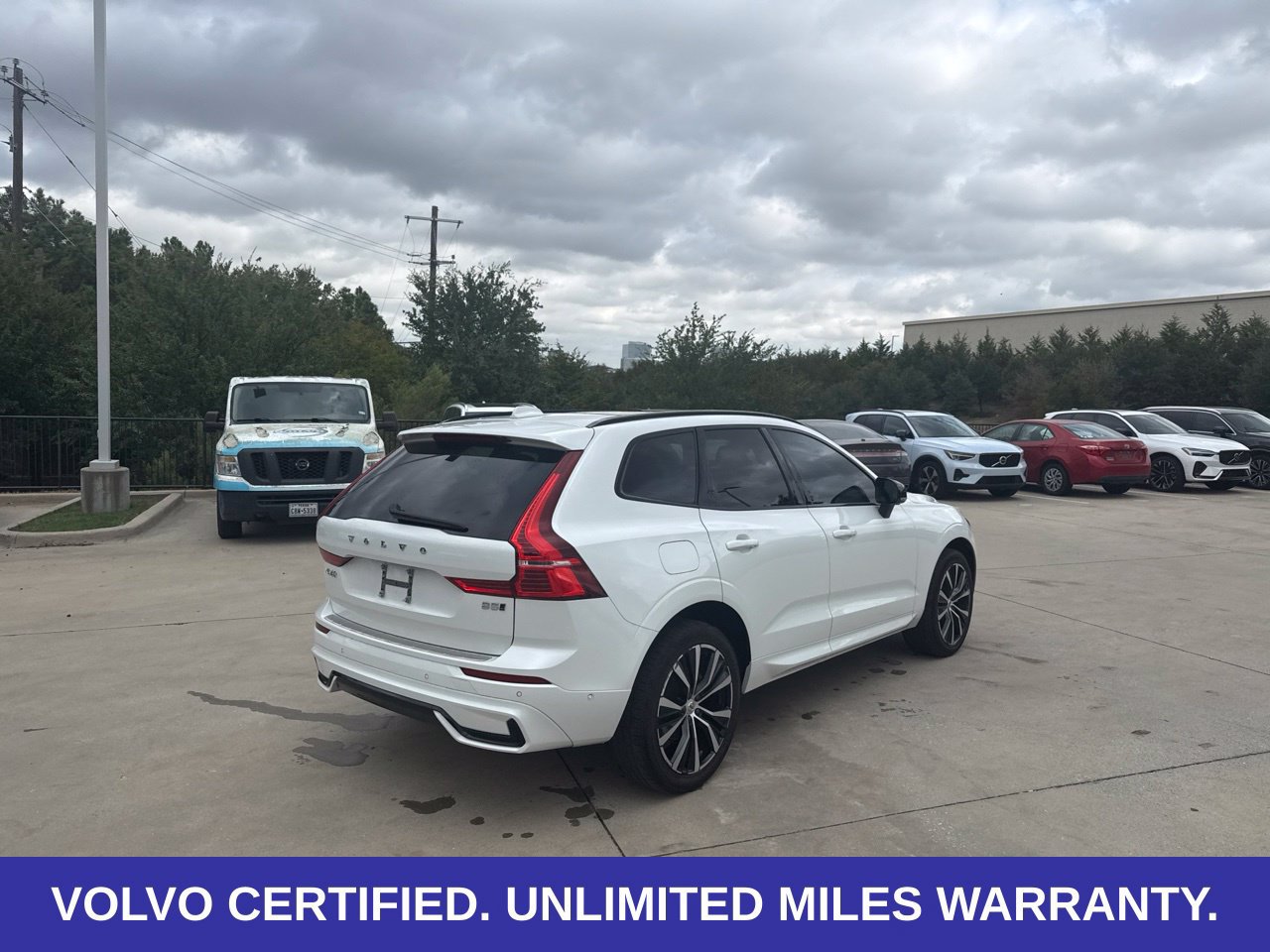 Certified 2024 Volvo XC60 B5 Plus w/ Protection Package Premier AWD/4WD image 13