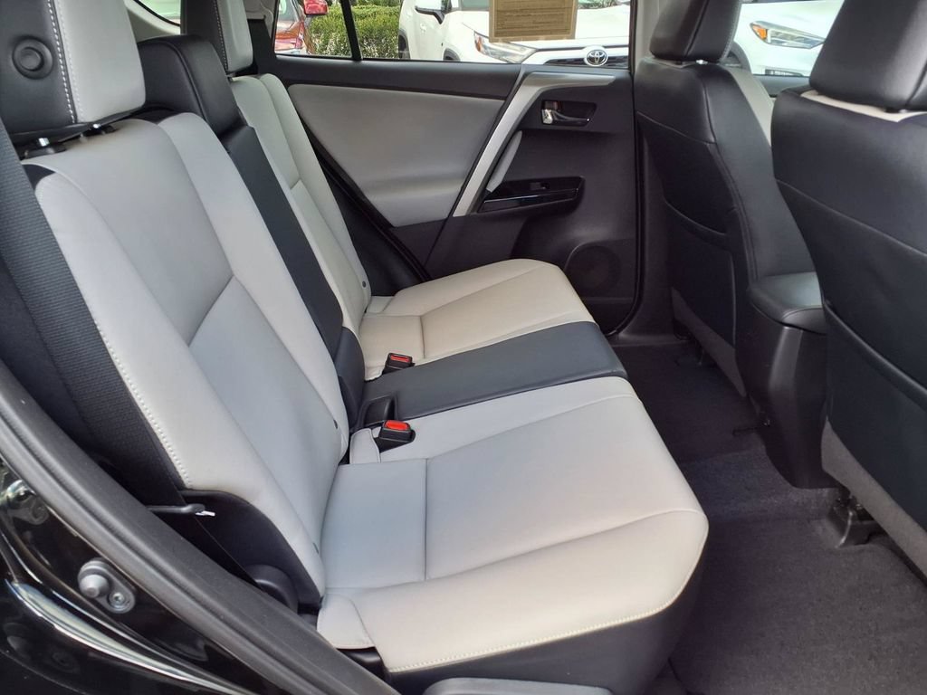 Used 2016 Toyota RAV4 Limited FWD image 15