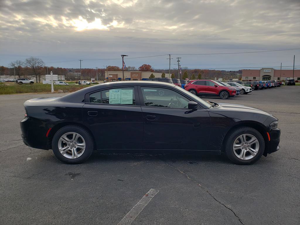 Used 2022 Dodge Charger SXT image 8