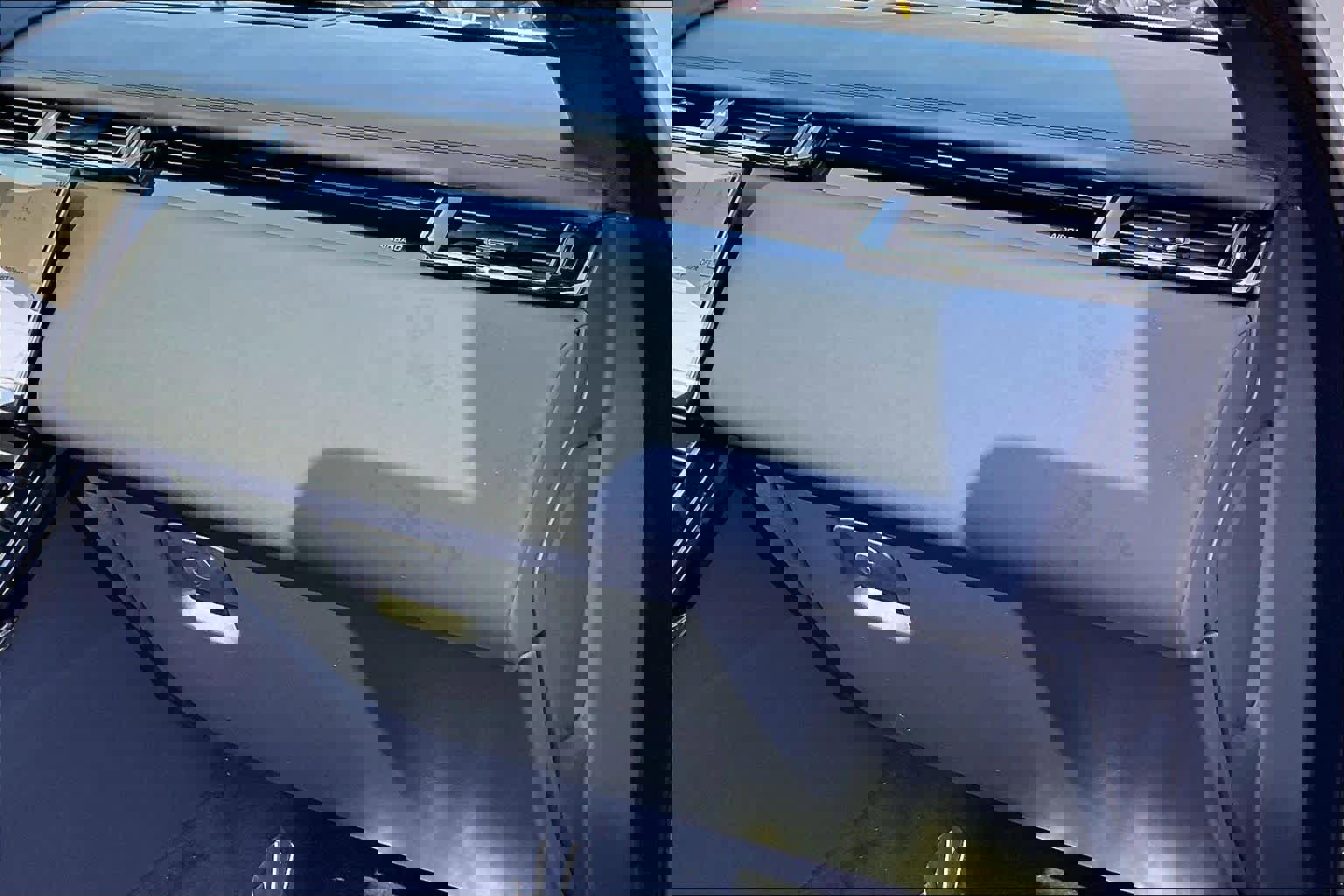 New 2026 Land Rover Range Rover Velar Dynamic SE image 28