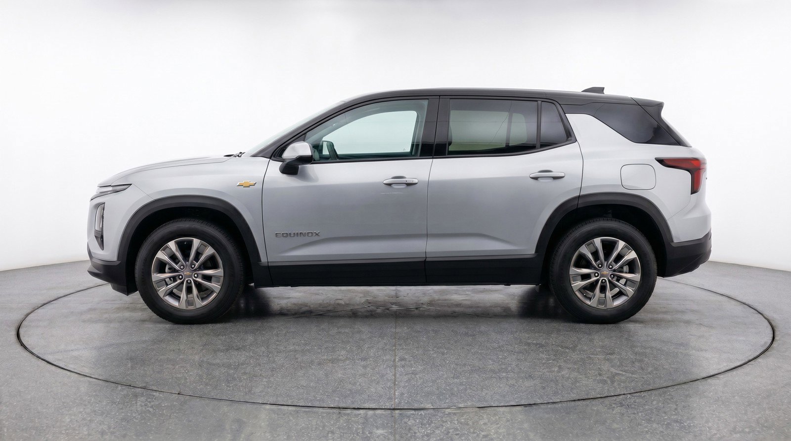 Used 2025 Chevrolet Equinox LT FWD image 5