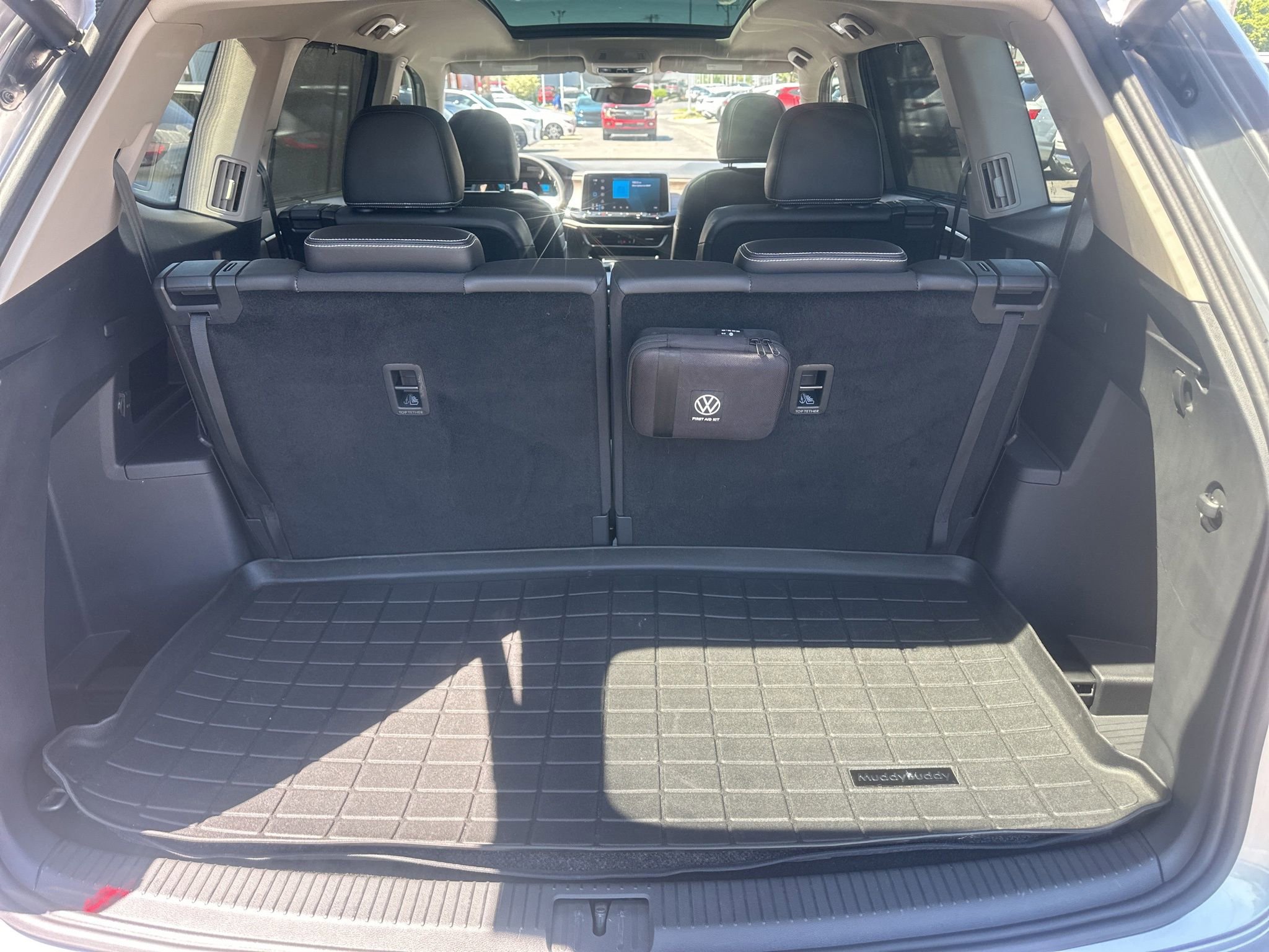 Used 2024 Volkswagen Atlas SEL AWD/4WD image 23