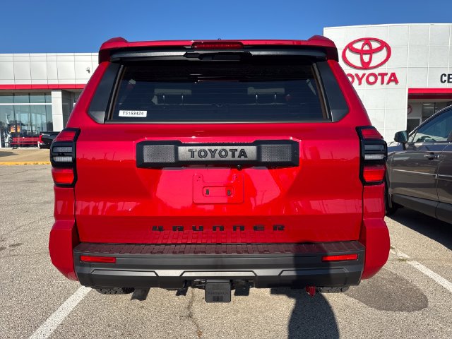 New 2026 Toyota 4Runner SR5 AWD/4WD image 13