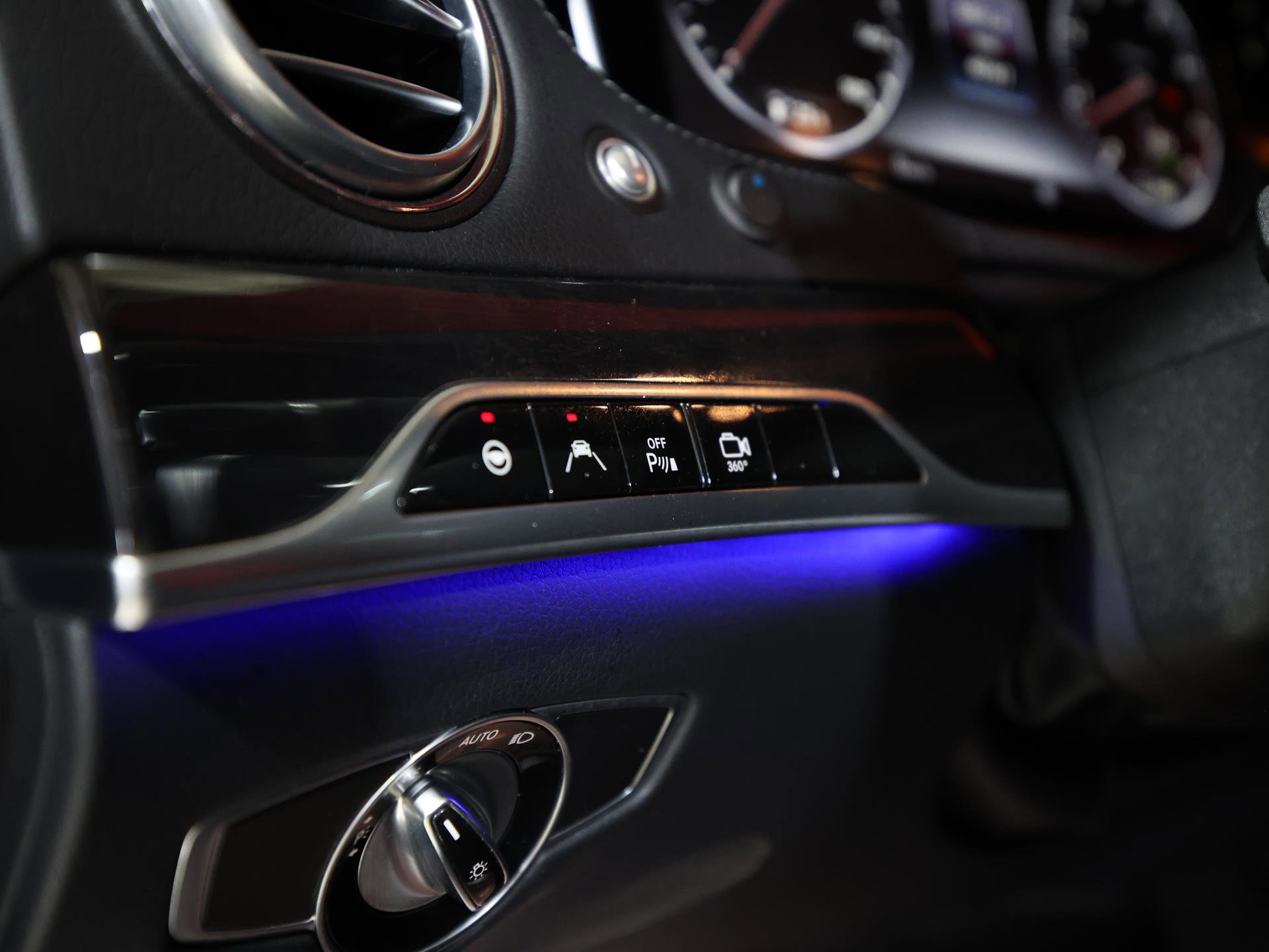 Used 2016 Mercedes-Benz S 550 4MATIC Sedan image 21