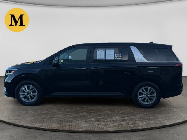 Certified 2024 Kia Carnival LX FWD image 3