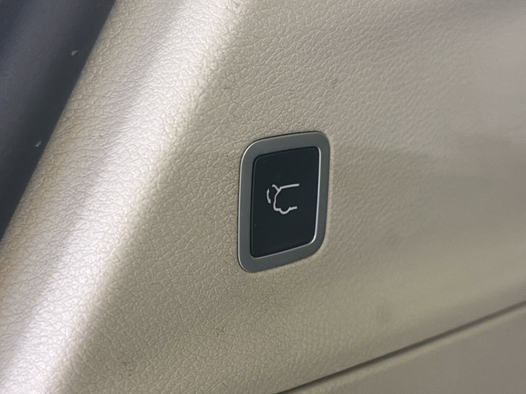 Used 2018 Chrysler Pacifica Touring-L Plus image 15