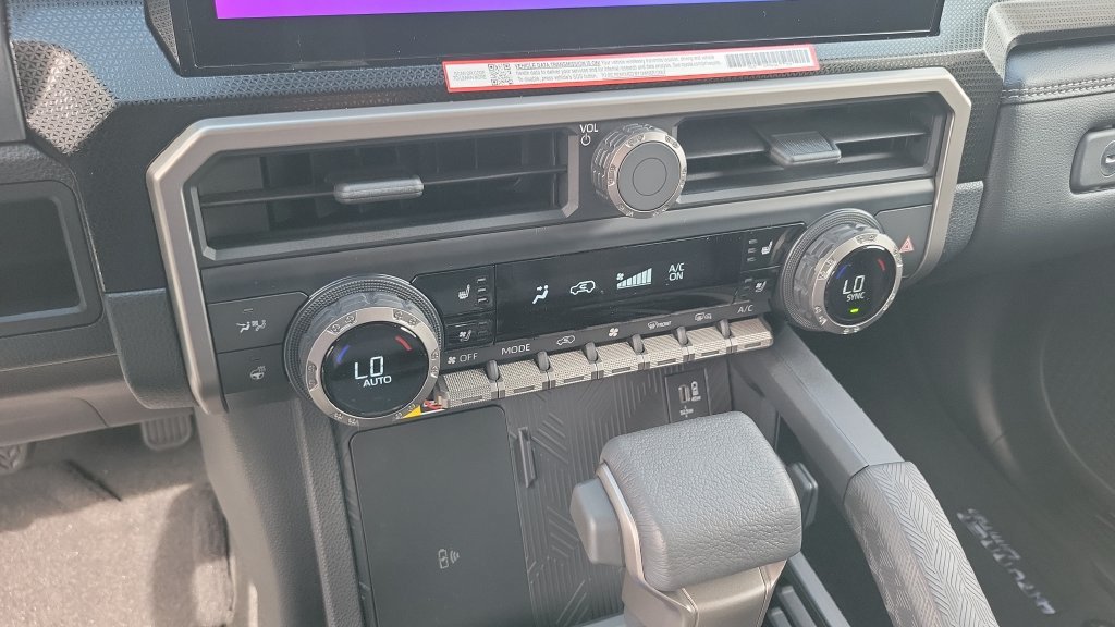 New 2026 Toyota 4Runner Limited AWD/4WD image 15