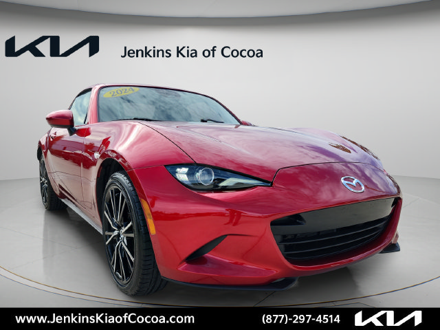 Used 2024 MAZDA MX-5 Miata RF Grand Touring w/ Weather Package RWD image 2
