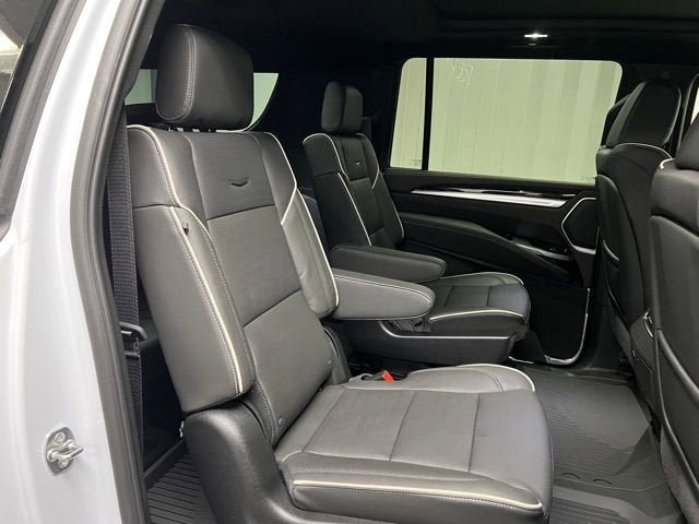 New 2026 Cadillac Escalade ESV Sport w/ Touring Package image 18