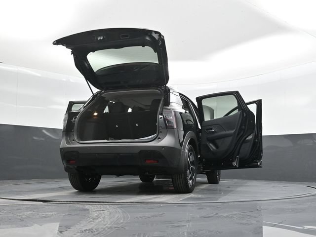 Used 2025 Nissan Kicks SV w/ SV Premium Package AWD/4WD image 34