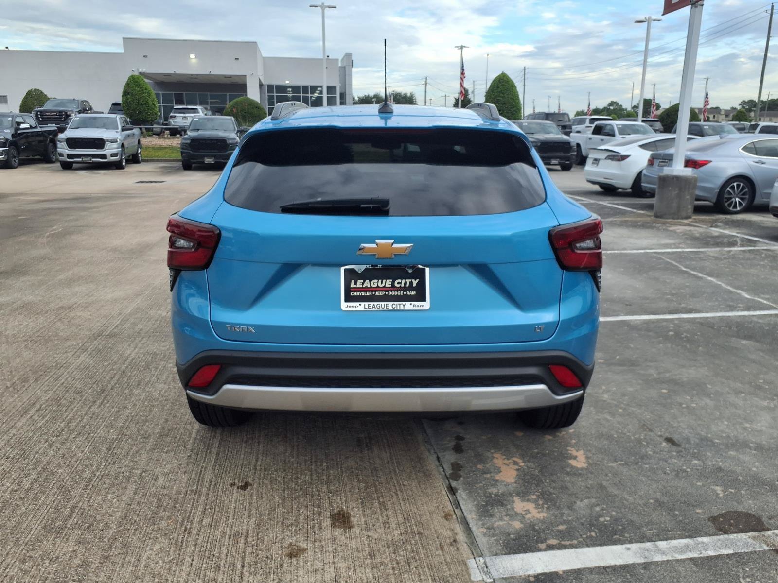 Used 2026 Chevrolet Trax LT FWD image 6