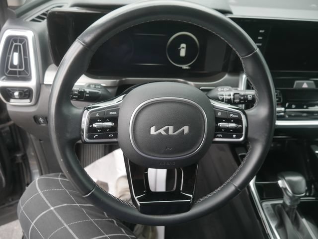 Used 2023 Kia Sorento SX AWD/4WD image 31