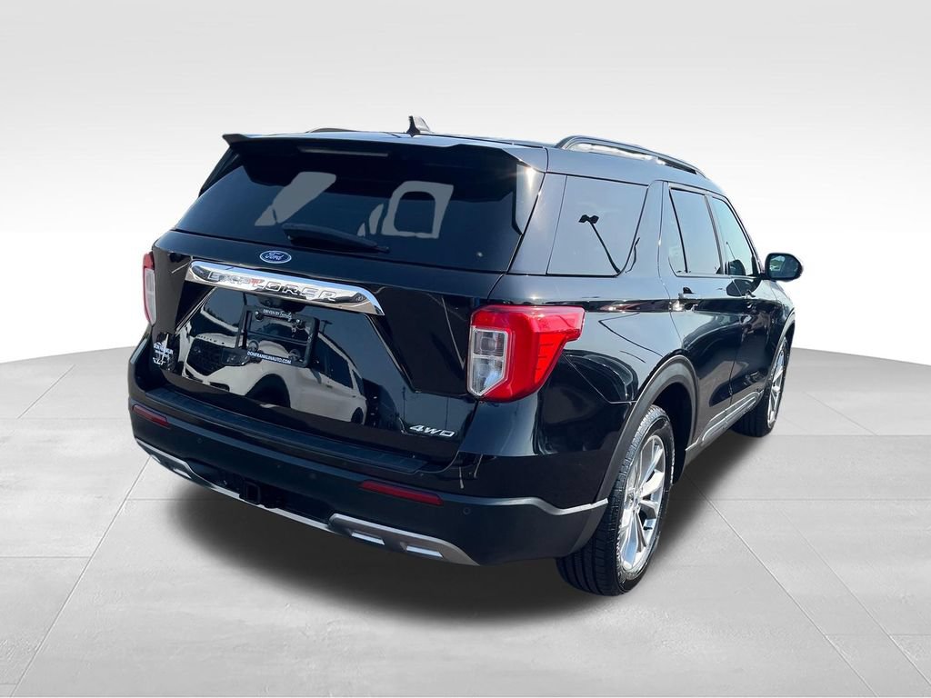 Used 2022 Ford Explorer XLT w/ Equipment Group 202A AWD/4WD image 5