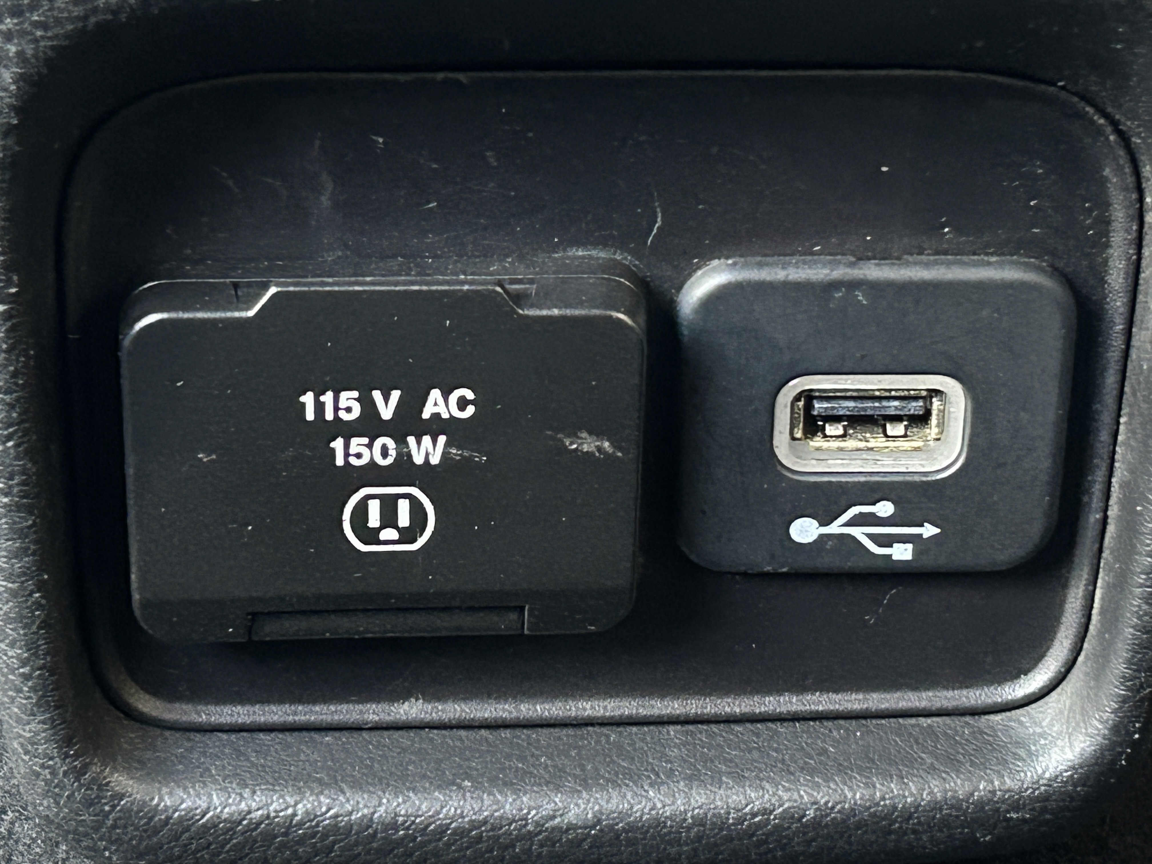 Used 2020 Jeep Compass Latitude AWD/4WD image 35