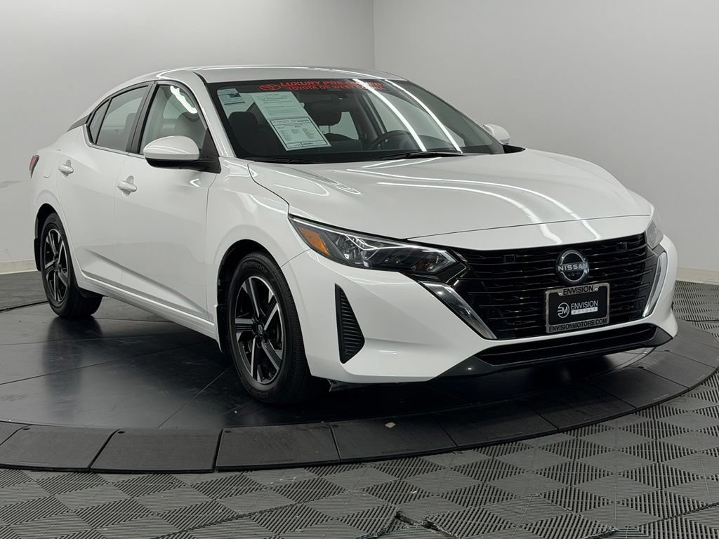 Used 2024 Nissan Sentra SV FWD image 8