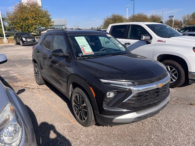 Used 2025 Chevrolet TrailBlazer LT w/ Driver Confidence Package