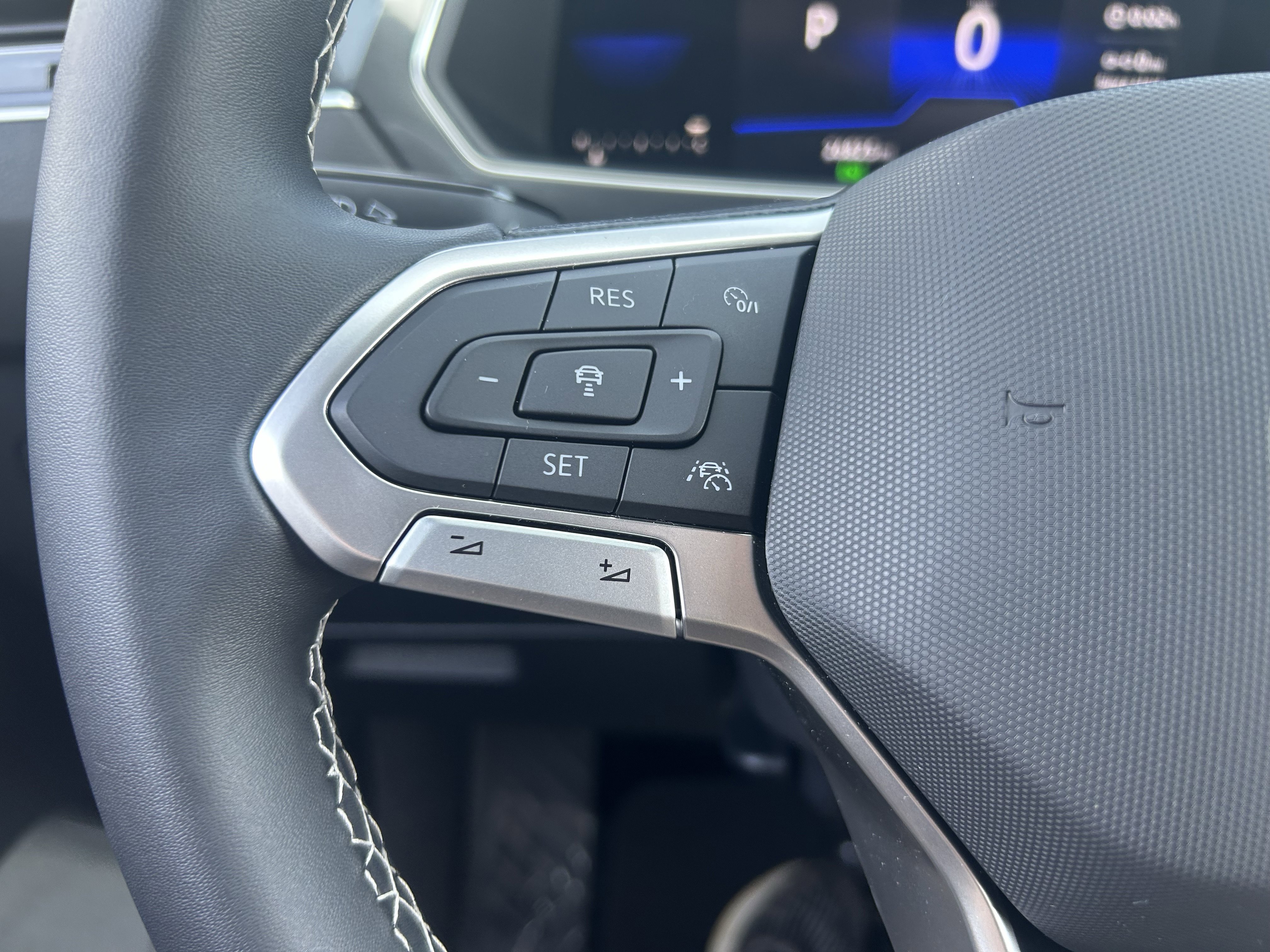 Certified 2023 Volkswagen Tiguan SE image 18