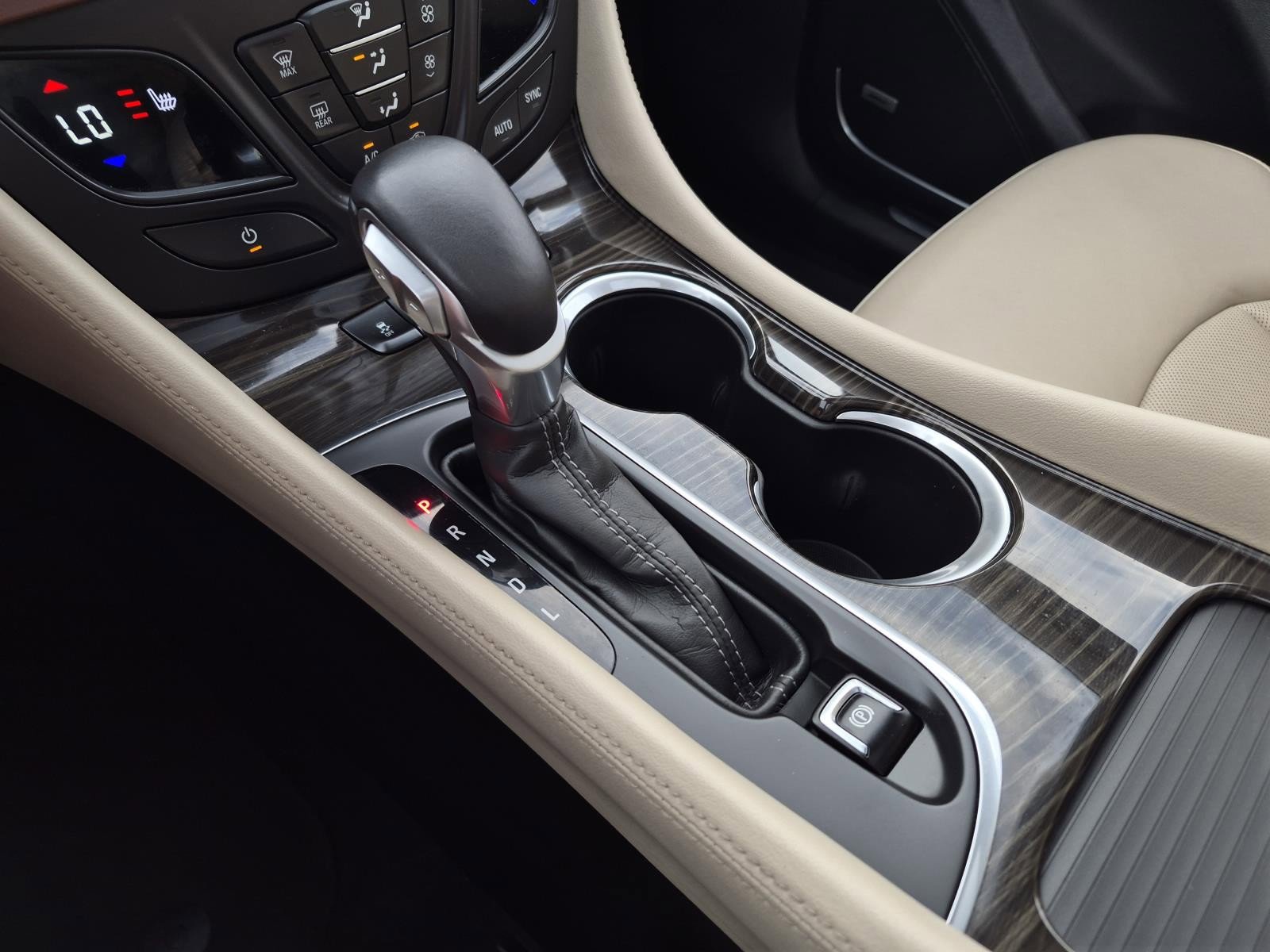 Certified 2020 Buick Envision Premium image 31