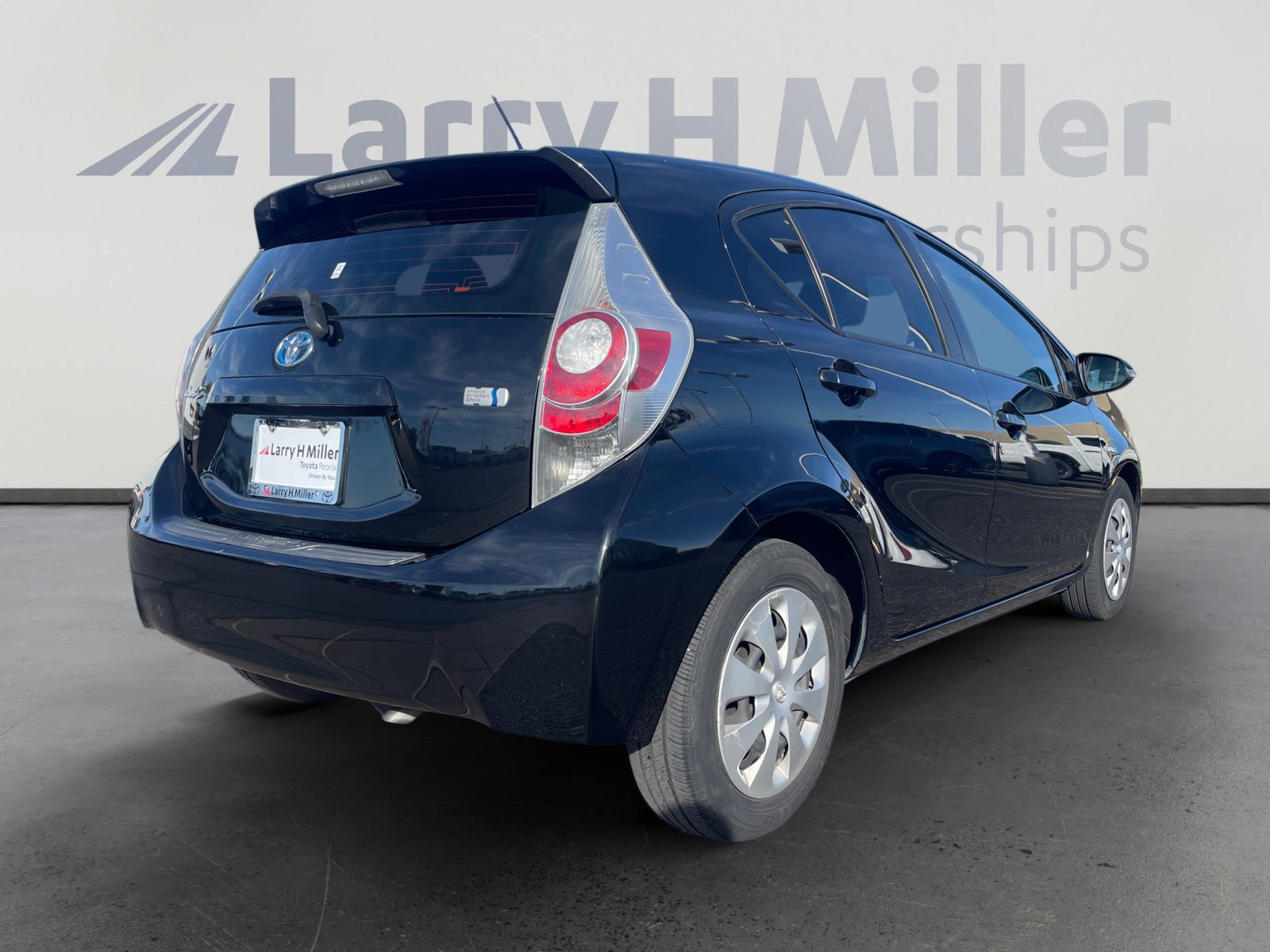 Used 2014 Toyota Prius C Two FWD image 5