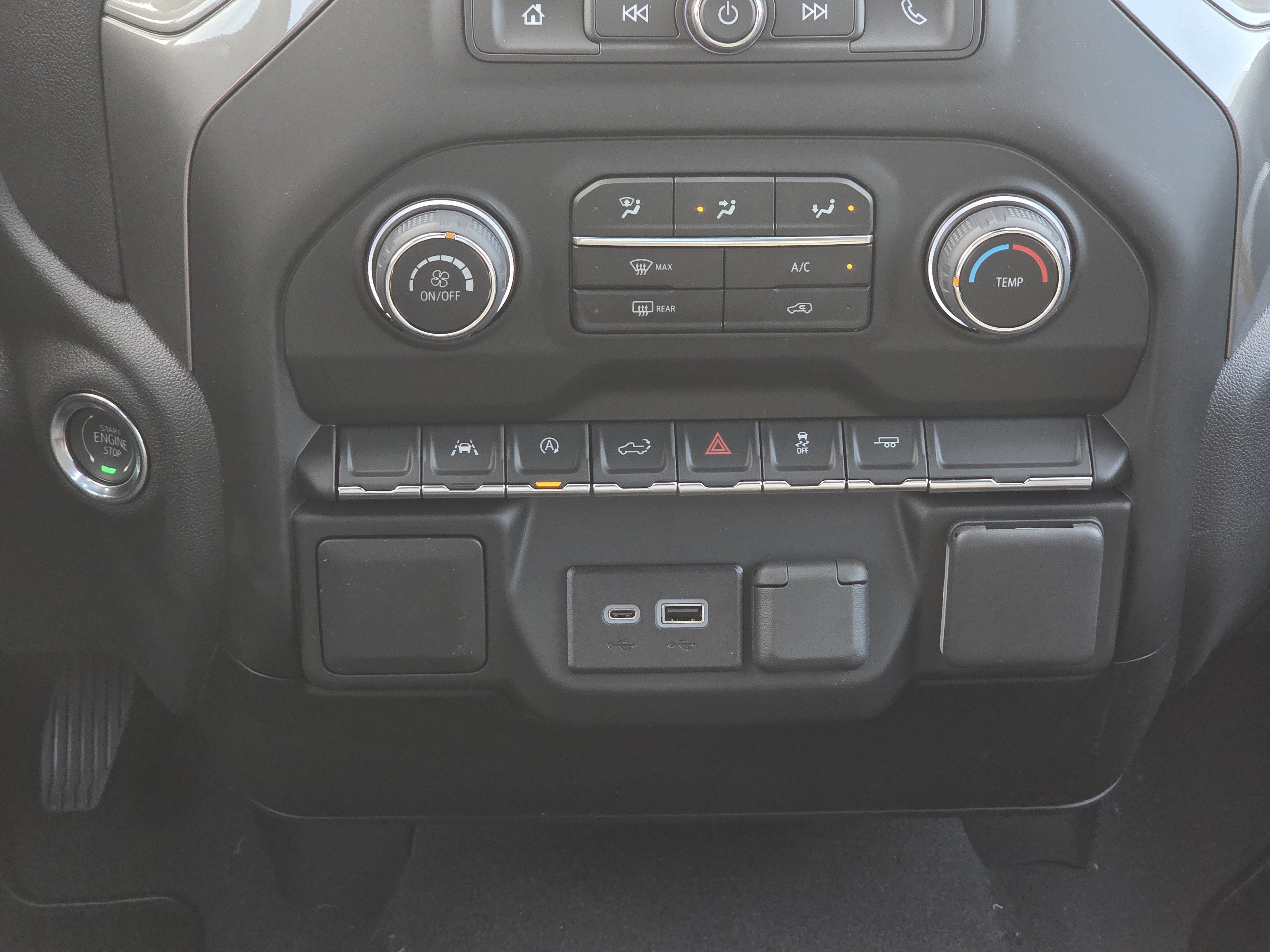 New 2026 Chevrolet Silverado 1500 Custom RWD image 11