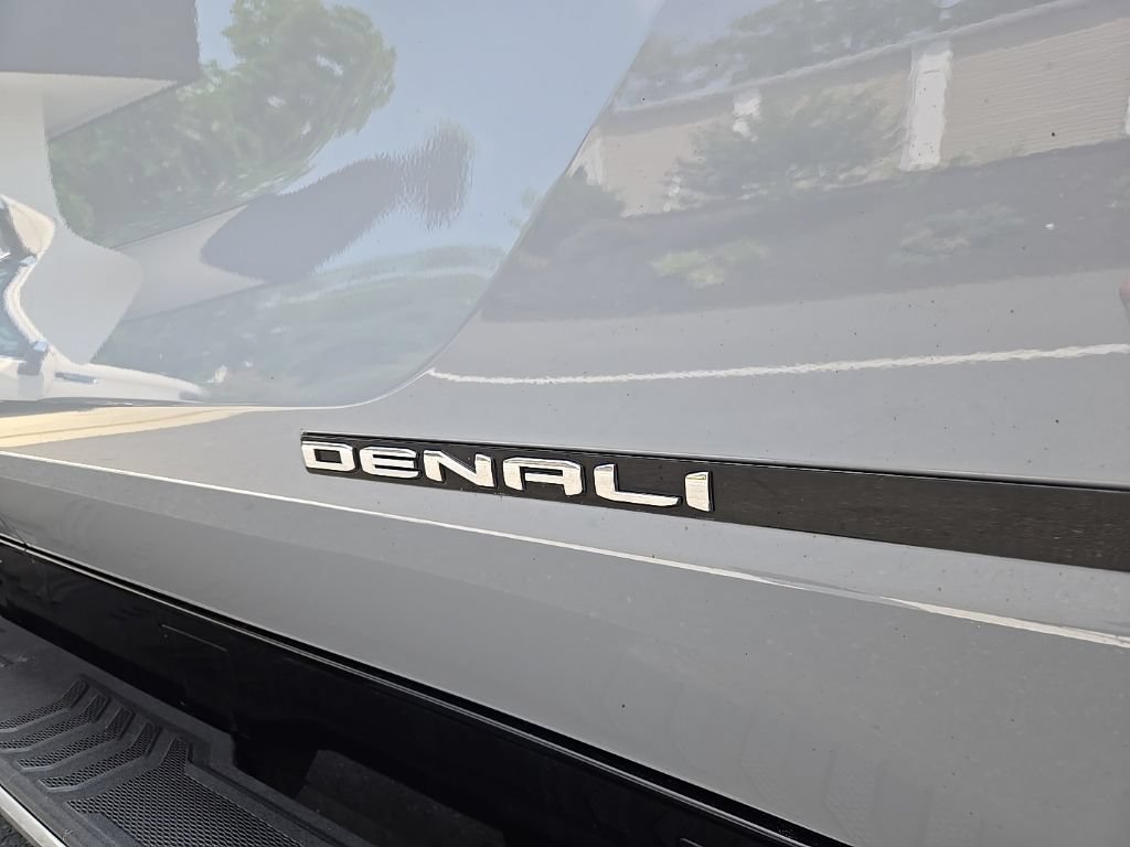 Used 2026 GMC Sierra EV Denali AWD/4WD image 10