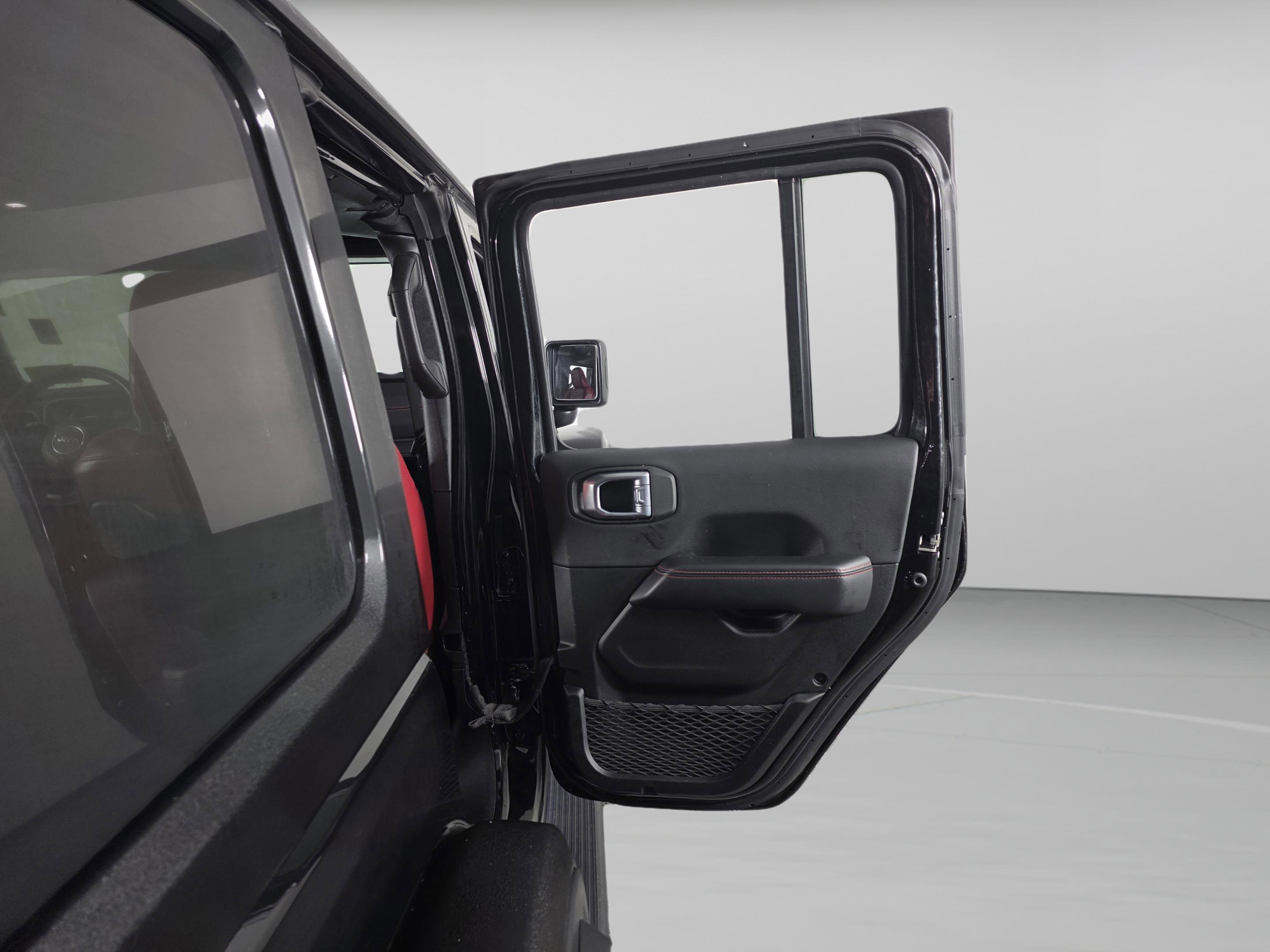 Used 2024 Jeep Wrangler Unlimited Rubicon 392 image 30