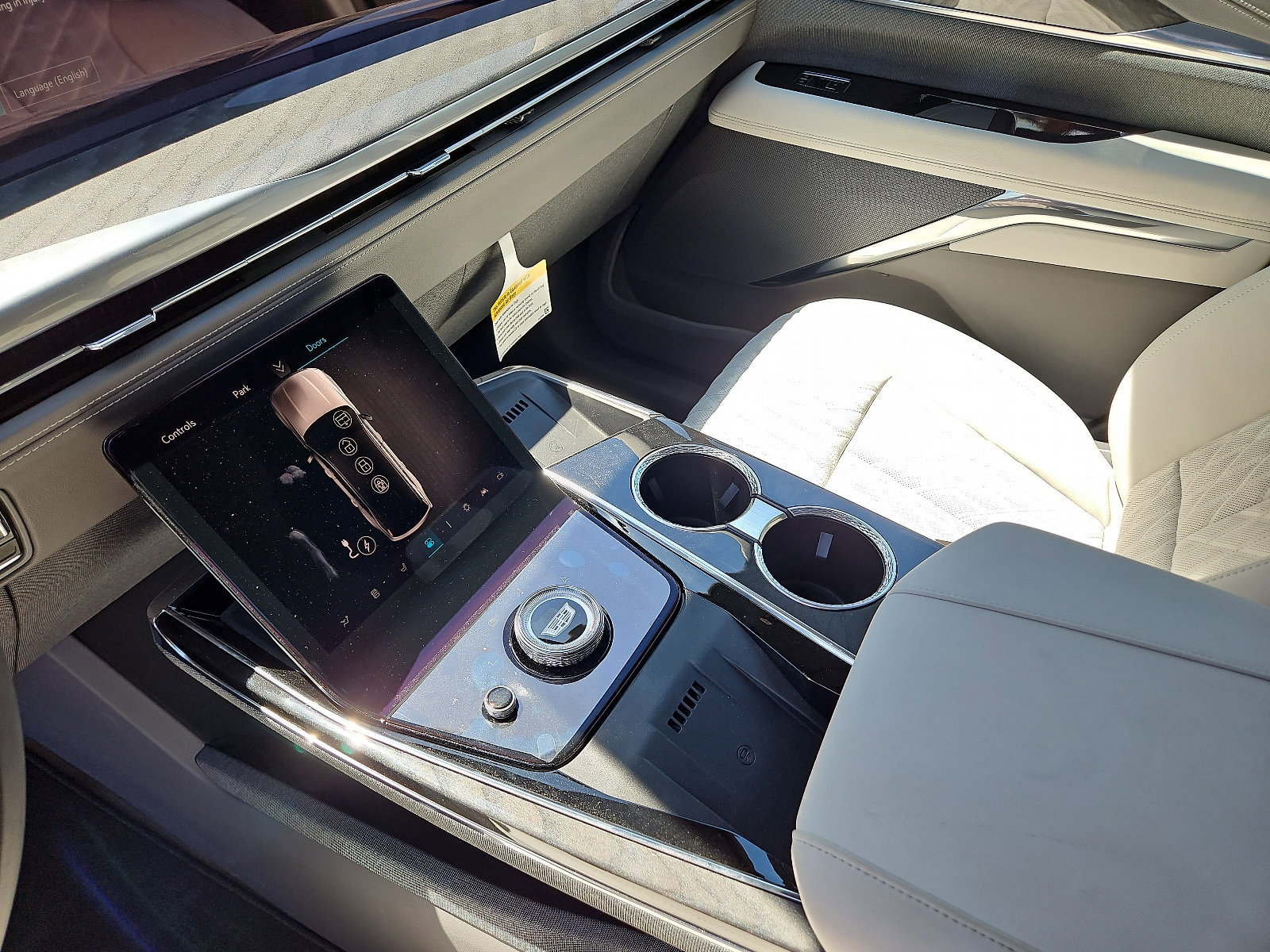 New 2025 Cadillac Escalade IQ Luxury 1 w/ Smart Trailering package image 23