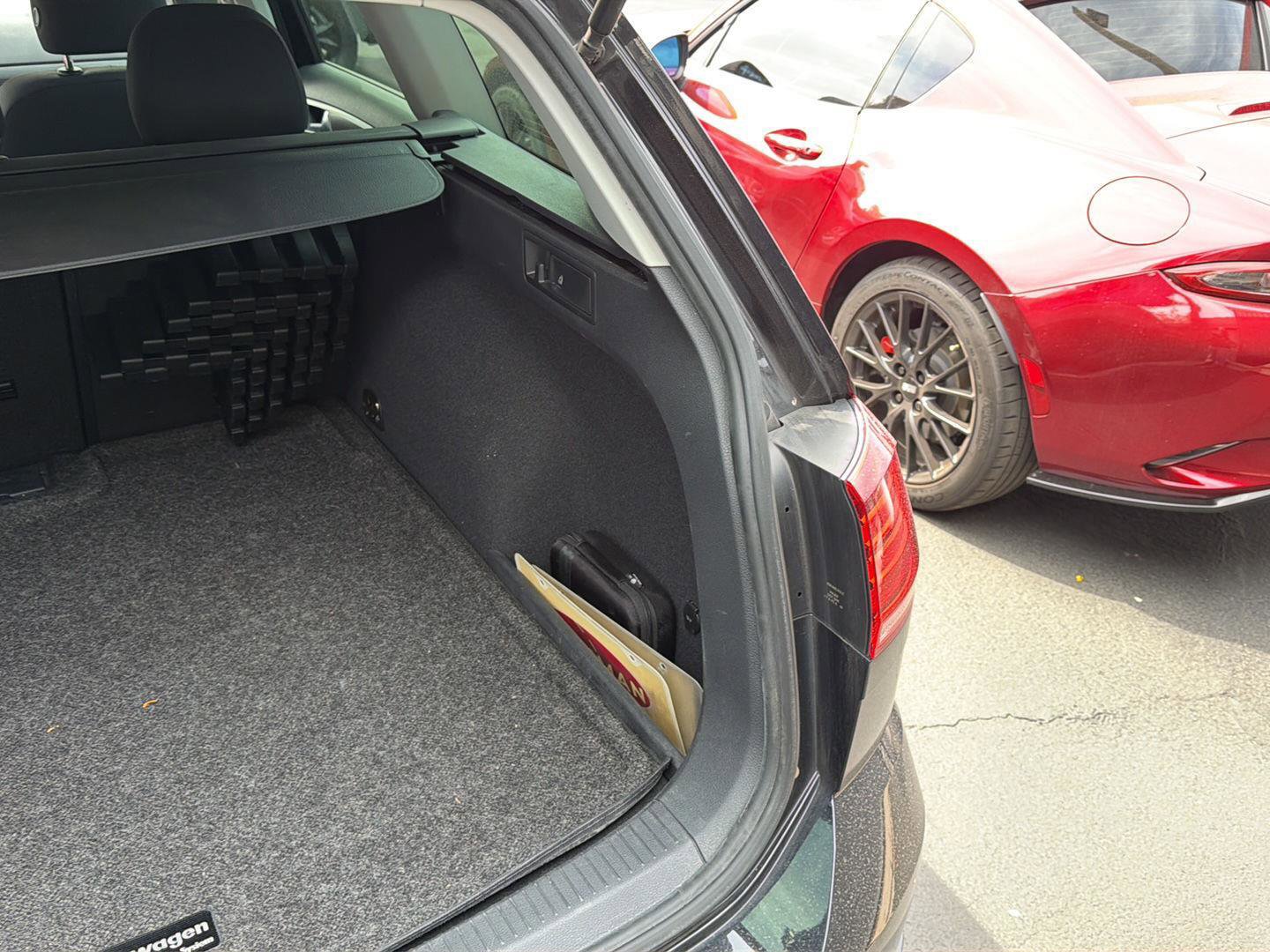 Used 2019 Volkswagen Golf S w/ Driver Assistance Package image 15