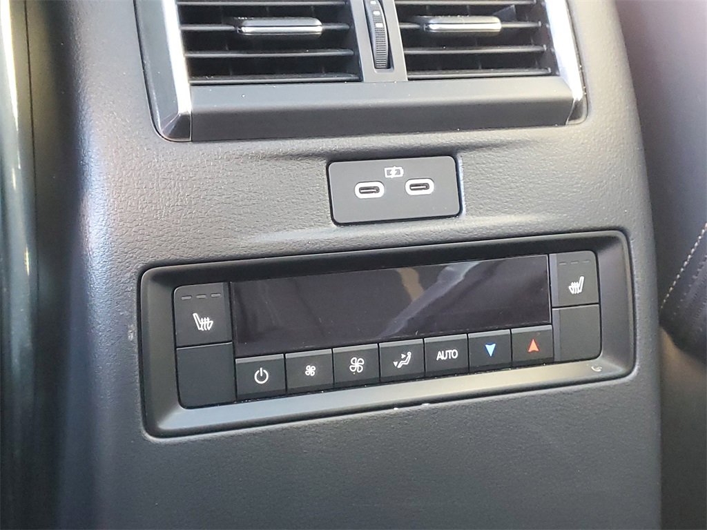 Used 2025 MAZDA CX-70 Plug-In Hybrid w/ Premium Plus image 16