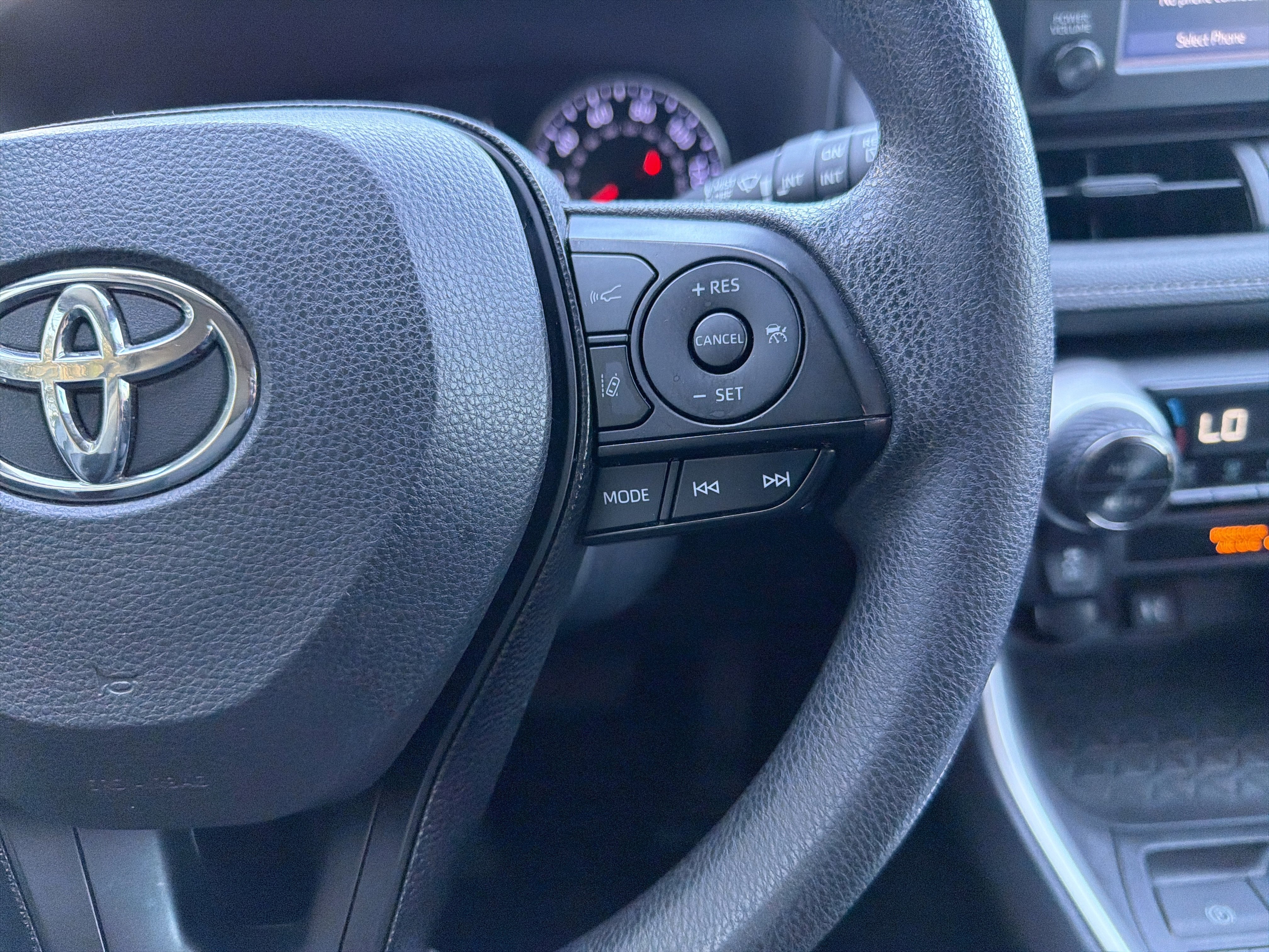 Used 2019 Toyota RAV4 XLE w/ All Weather Liner Package image 20