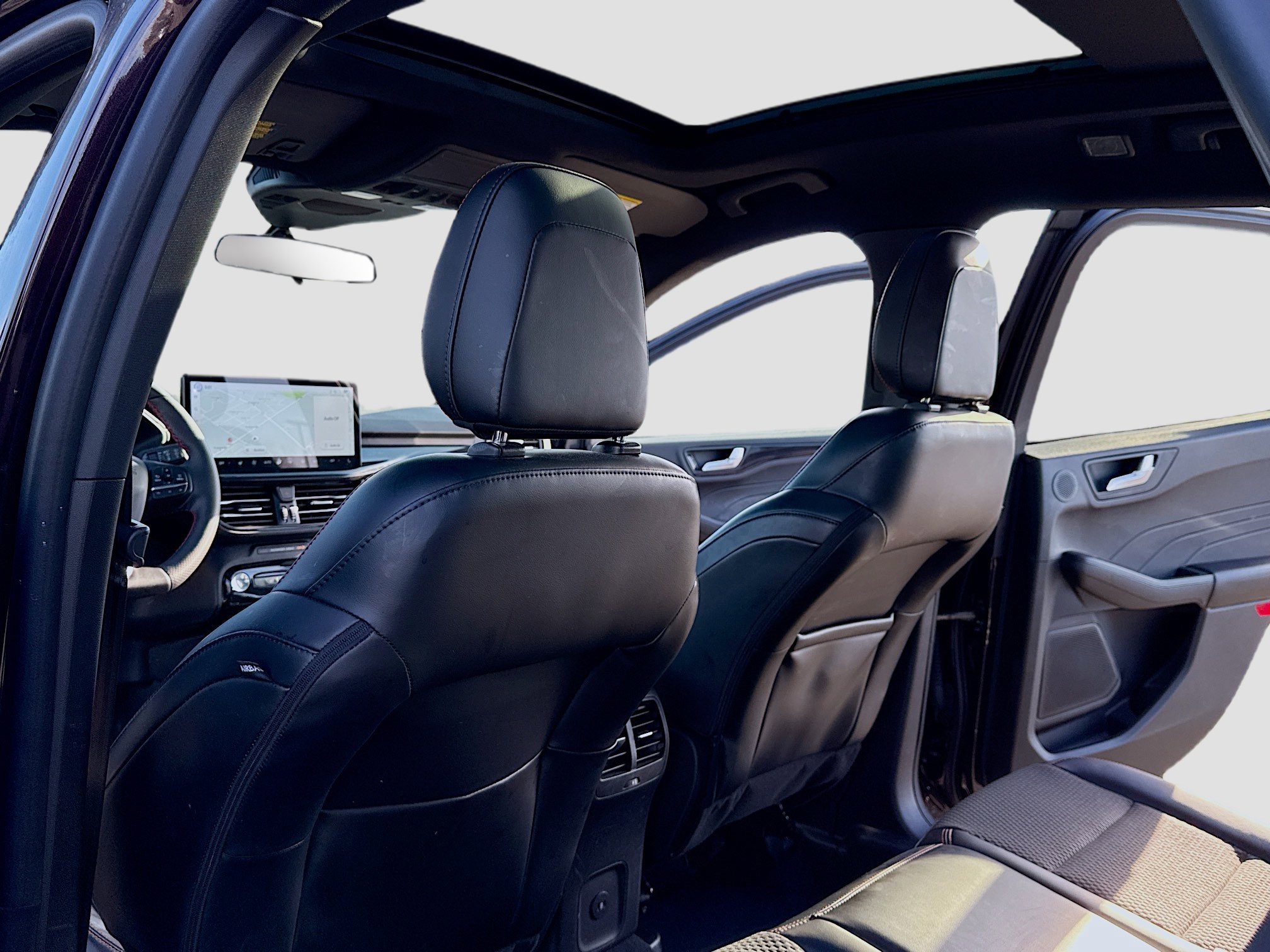 Certified 2023 Ford Escape ST-Line Select w/ Tech Pack #2 image 6