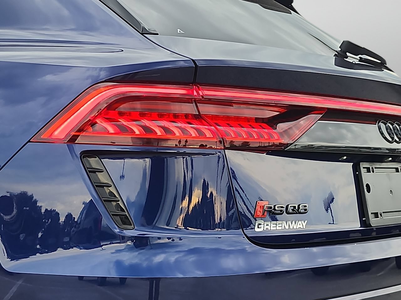 Used 2024 Audi RS Q8 AWD/4WD image 7