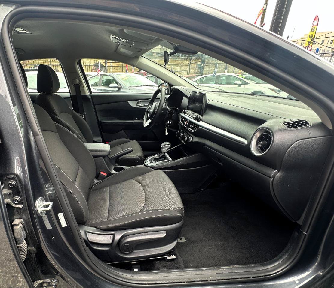 Used 2024 Kia Forte LXS FWD image 20
