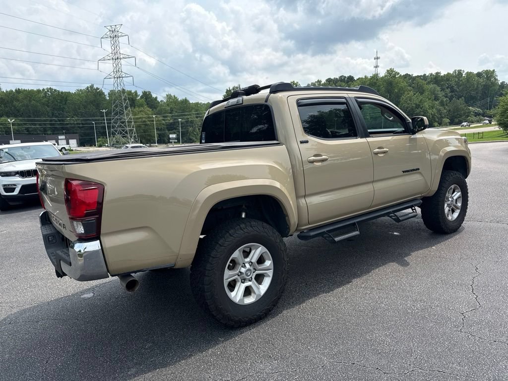 Used 2018 Toyota Tacoma SR5 RWD image 5