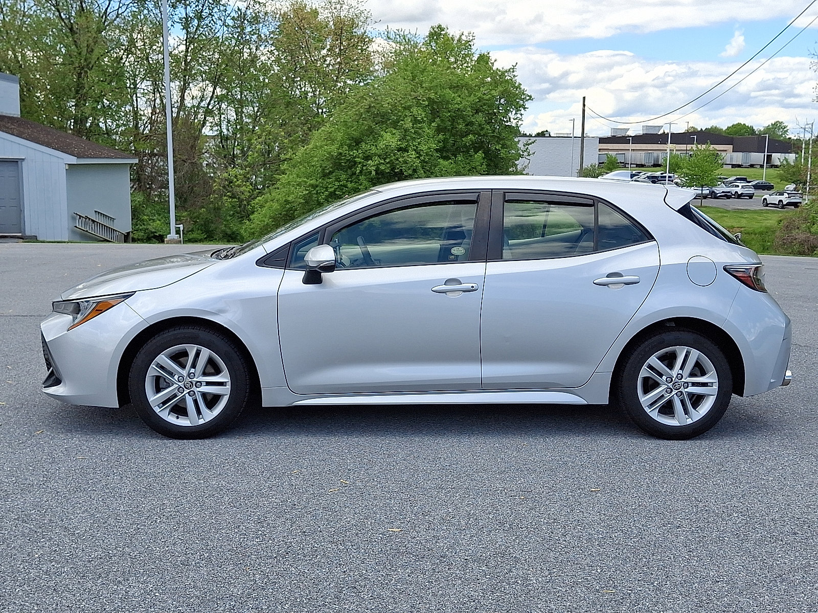 Used 2020 Toyota Corolla SE w/ SE Preferred Package FWD image 4