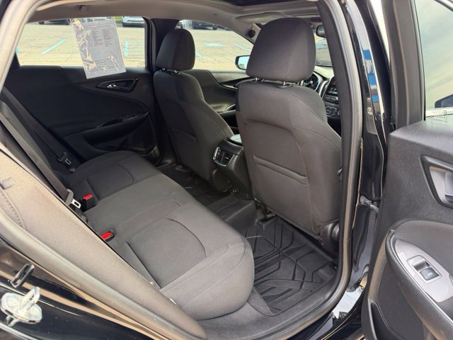 Used 2018 Chevrolet Malibu LT w/ Redline Edition FWD image 26
