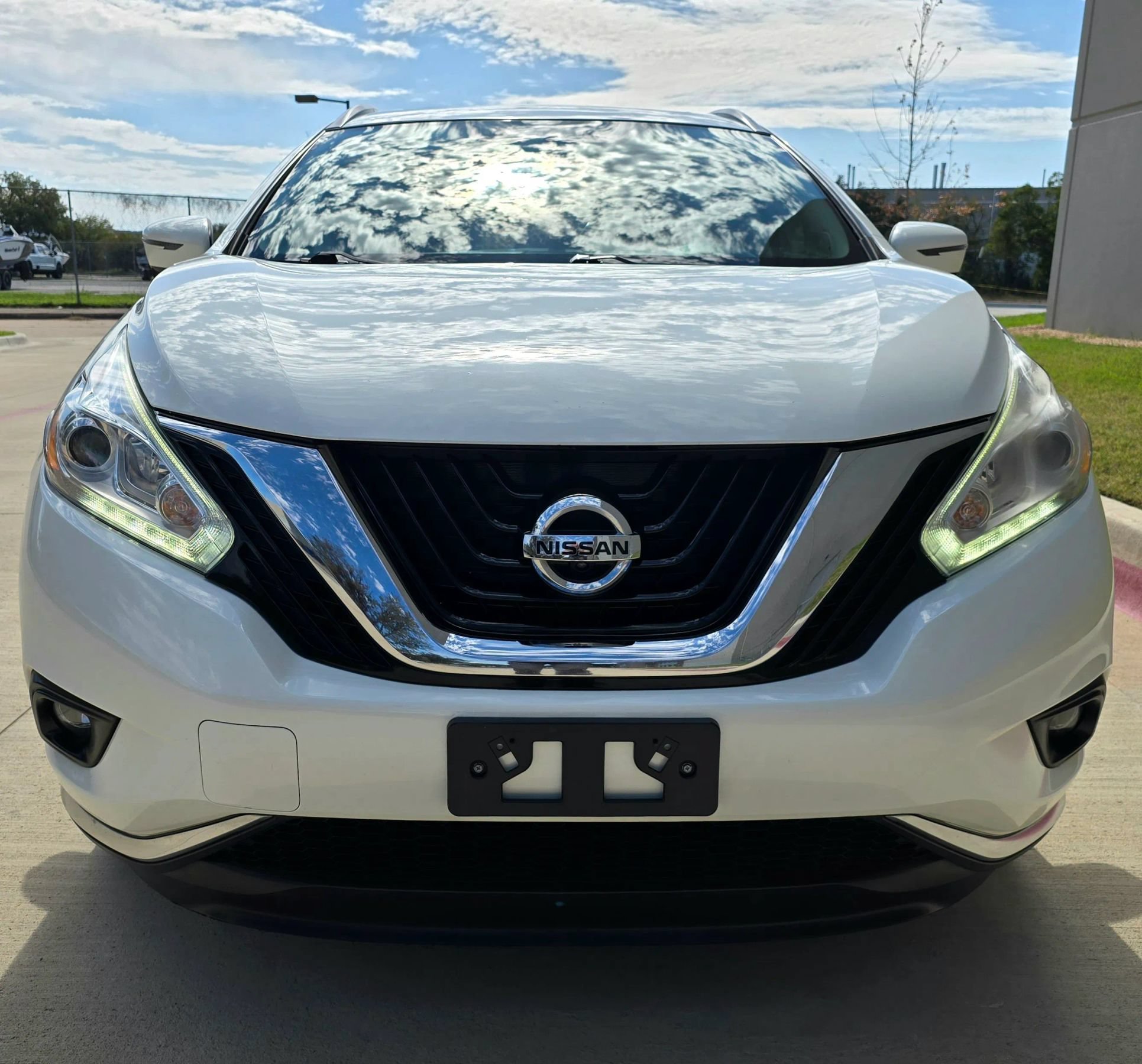 Used 2017 Nissan Murano SV w/ Premium Plus Package FWD image 2