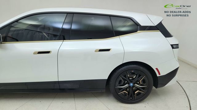 Used 2023 BMW iX M60 w/ Executive Package image 11