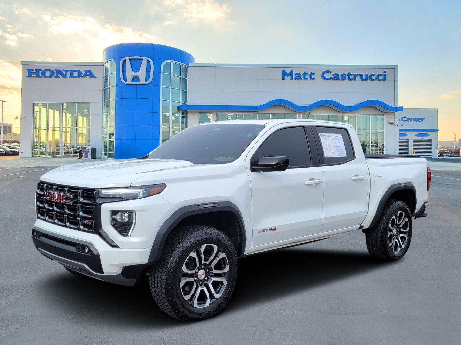 Used 2023 GMC Canyon AT4 w/ AT4 Premium Package image 2
